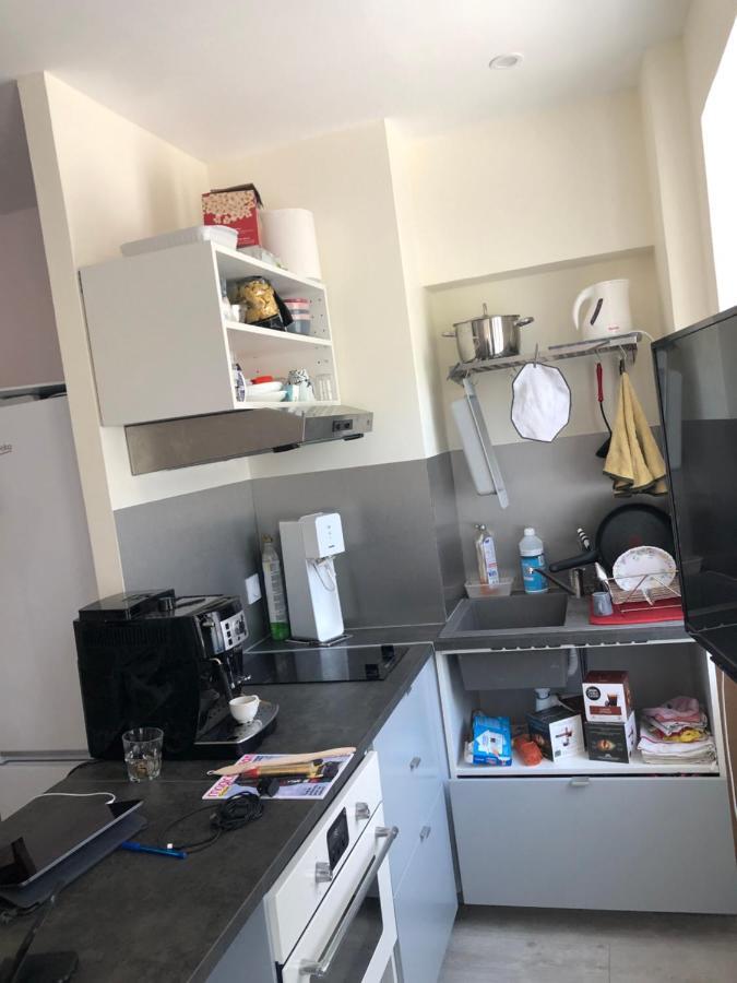 Appartement Lisieux Calme Tres Bien Equipe Bagian luar foto